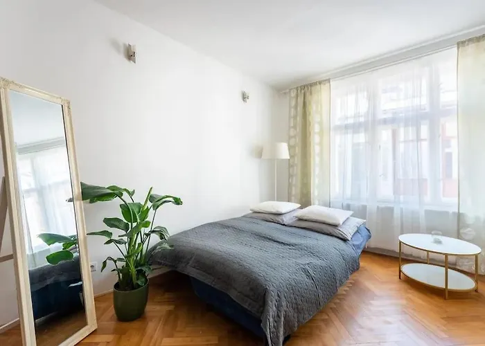 2 Bedrooms Near Wenceslas Sq Apartment Prag